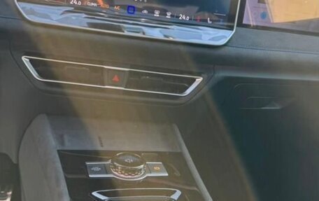 Volkswagen Tiguan, 2025 год, 4 899 700 рублей, 17 фотография