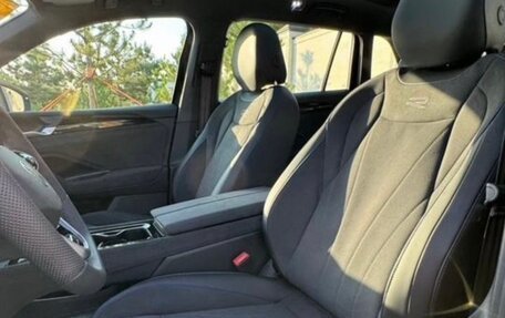 Volkswagen Tiguan, 2025 год, 4 899 700 рублей, 24 фотография