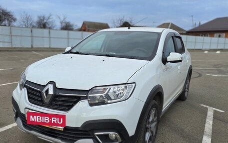 Renault Logan II, 2019 год, 1 150 000 рублей, 2 фотография