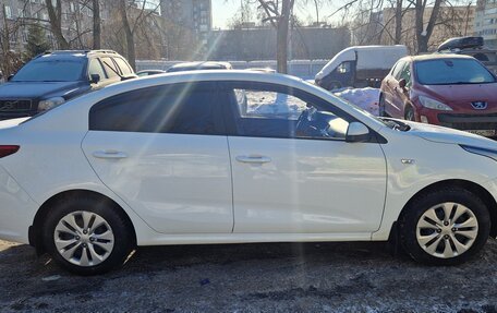 KIA Rio IV, 2018 год, 1 500 000 рублей, 5 фотография