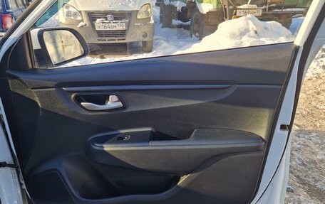 KIA Rio IV, 2018 год, 1 500 000 рублей, 10 фотография