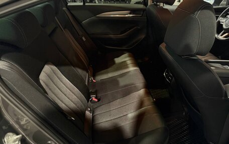 Mazda 6, 2019 год, 2 700 000 рублей, 26 фотография