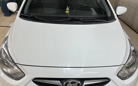 Hyundai Solaris II рестайлинг, 2013 год, 520 000 рублей, 2 фотография