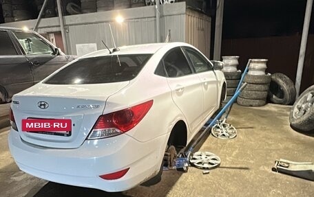 Hyundai Solaris II рестайлинг, 2013 год, 520 000 рублей, 10 фотография