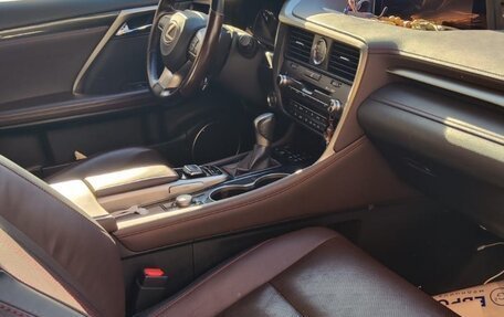 Lexus RX IV рестайлинг, 2017 год, 4 500 000 рублей, 4 фотография