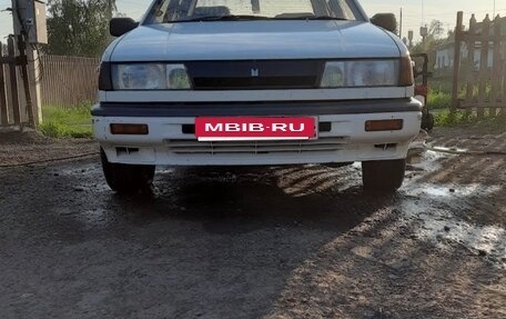 Isuzu Gemini II, 1988 год, 100 000 рублей, 2 фотография