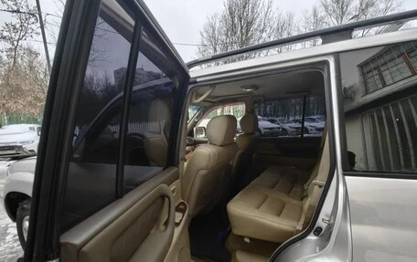 Toyota Land Cruiser 100 рестайлинг 2, 2000 год, 1 250 000 рублей, 15 фотография