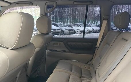 Toyota Land Cruiser 100 рестайлинг 2, 2000 год, 1 250 000 рублей, 19 фотография
