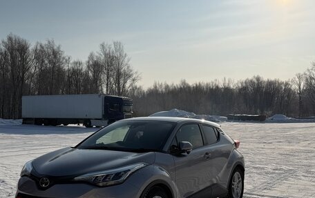 Toyota C-HR I рестайлинг, 2019 год, 1 800 000 рублей, 2 фотография