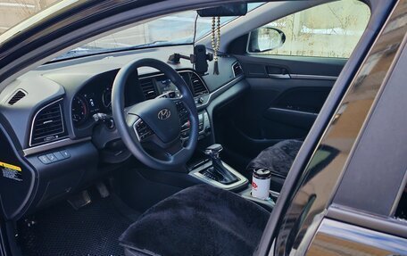 Hyundai Elantra VI рестайлинг, 2017 год, 1 370 000 рублей, 13 фотография