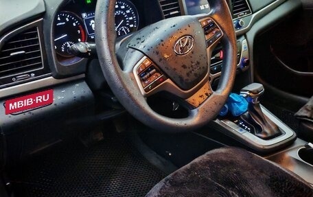 Hyundai Elantra VI рестайлинг, 2017 год, 1 370 000 рублей, 20 фотография