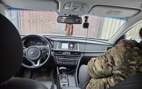 KIA Optima IV, 2018 год, 2 500 000 рублей, 10 фотография