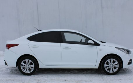 Hyundai Solaris II рестайлинг, 2019 год, 1 250 000 рублей, 3 фотография