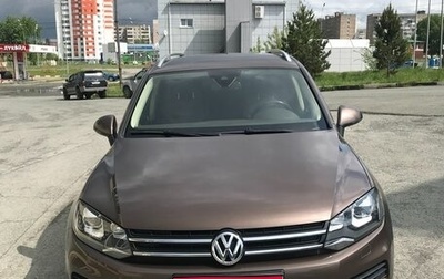 Volkswagen Touareg III, 2011 год, 2 350 000 рублей, 1 фотография