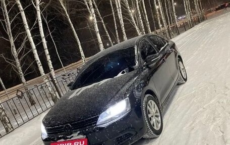 Volkswagen Jetta VI, 2011 год, 790 000 рублей, 2 фотография