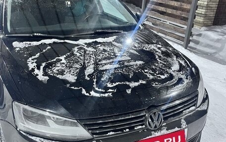 Volkswagen Jetta VI, 2011 год, 790 000 рублей, 4 фотография