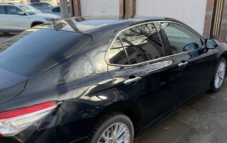 Toyota Camry, 2020 год, 3 500 000 рублей, 2 фотография