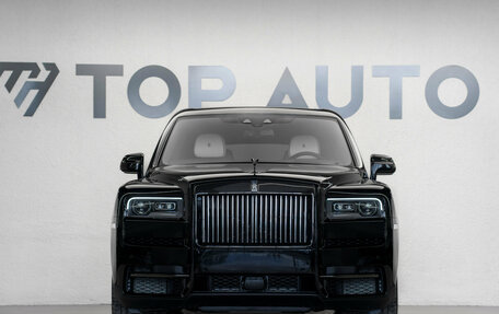 Rolls-Royce Cullinan, 2024 год, 46 000 000 рублей, 3 фотография