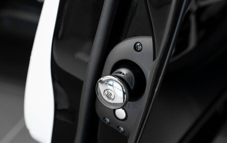 Rolls-Royce Cullinan, 2024 год, 46 000 000 рублей, 15 фотография