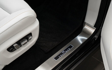 Rolls-Royce Cullinan, 2024 год, 46 000 000 рублей, 27 фотография