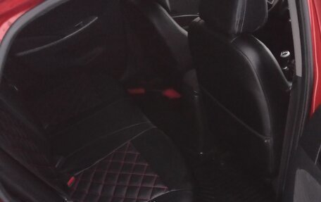 Hyundai Solaris II рестайлинг, 2011 год, 750 000 рублей, 10 фотография