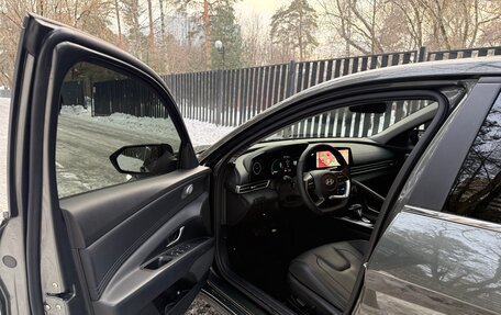 Hyundai Elantra, 2024 год, 2 550 000 рублей, 9 фотография