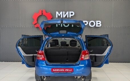 Toyota Yaris III рестайлинг, 2008 год, 699 000 рублей, 8 фотография