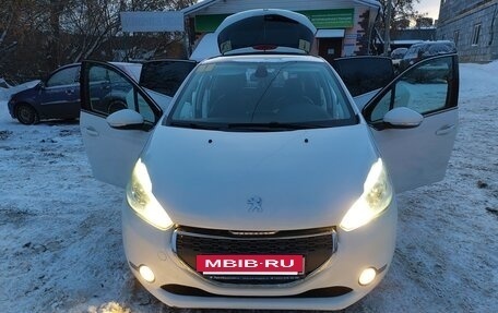 Peugeot 208 II, 2013 год, 810 000 рублей, 8 фотография