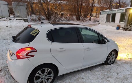Peugeot 208 II, 2013 год, 810 000 рублей, 13 фотография