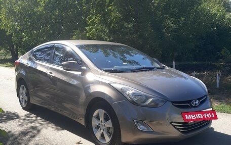 Hyundai Elantra V, 2013 год, 1 250 000 рублей, 2 фотография