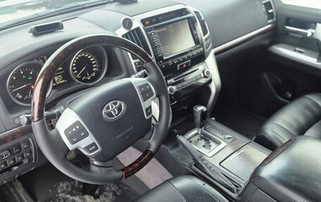 Toyota Land Cruiser 200, 2012 год, 3 800 000 рублей, 10 фотография