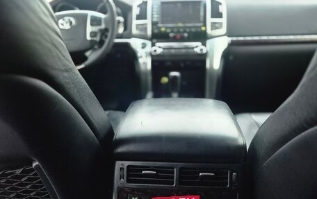 Toyota Land Cruiser 200, 2012 год, 3 800 000 рублей, 14 фотография