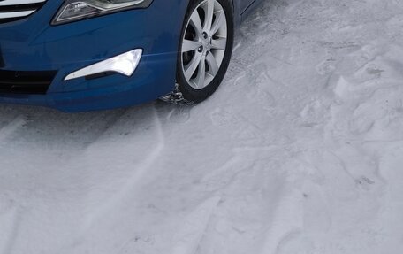 Hyundai Solaris II рестайлинг, 2016 год, 1 000 000 рублей, 3 фотография