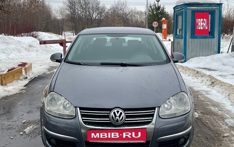 Volkswagen Jetta VI, 2008 год, 615 000 рублей, 2 фотография