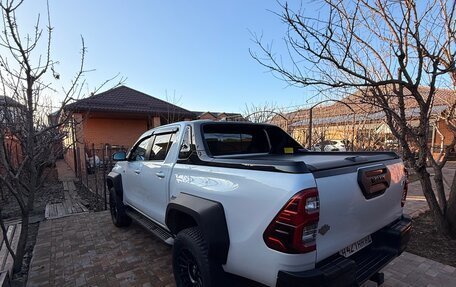 Toyota Hilux VIII, 2023 год, 6 750 000 рублей, 11 фотография