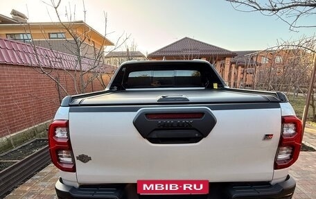 Toyota Hilux VIII, 2023 год, 6 750 000 рублей, 9 фотография