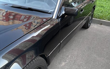 Mercedes-Benz E-Класс, 1993 год, 450 000 рублей, 5 фотография