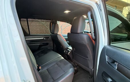 Toyota Hilux VIII, 2023 год, 6 750 000 рублей, 21 фотография