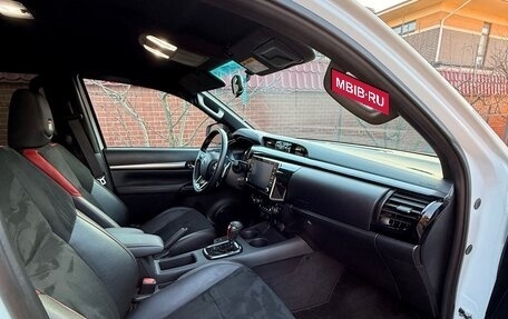 Toyota Hilux VIII, 2023 год, 6 750 000 рублей, 22 фотография