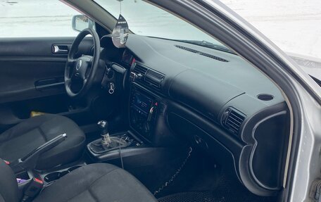 Volkswagen Passat B5+ рестайлинг, 2001 год, 430 000 рублей, 17 фотография