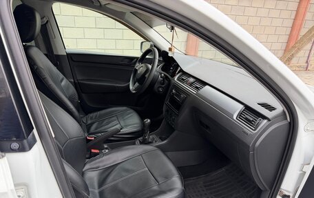 Skoda Rapid I, 2015 год, 540 000 рублей, 21 фотография