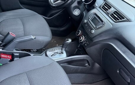 KIA Rio III рестайлинг, 2014 год, 890 000 рублей, 10 фотография