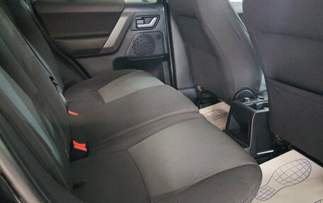 Land Rover Freelander II рестайлинг 2, 2010 год, 1 040 000 рублей, 15 фотография