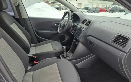 Volkswagen Polo VI (EU Market), 2013 год, 687 000 рублей, 13 фотография