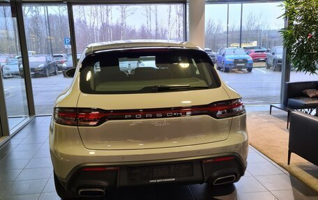 Porsche Macan I рестайлинг, 2021 год, 8 888 888 рублей, 2 фотография