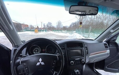 Mitsubishi Pajero IV, 2008 год, 1 740 000 рублей, 9 фотография