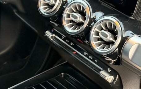 Mercedes-Benz GLB, 2020 год, 4 250 000 рублей, 28 фотография