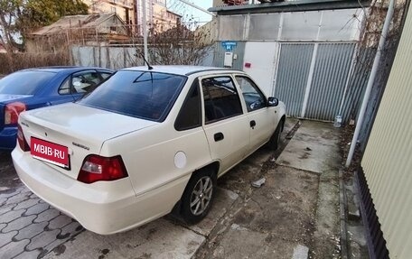 Daewoo Nexia I рестайлинг, 2010 год, 300 000 рублей, 3 фотография