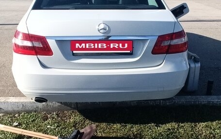 Mercedes-Benz E-Класс, 2011 год, 1 450 000 рублей, 17 фотография