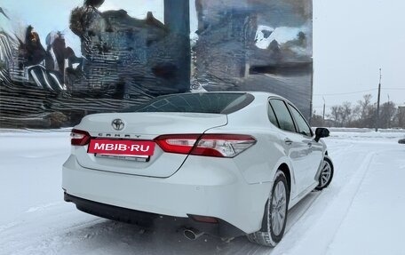 Toyota Camry, 2018 год, 2 689 000 рублей, 2 фотография